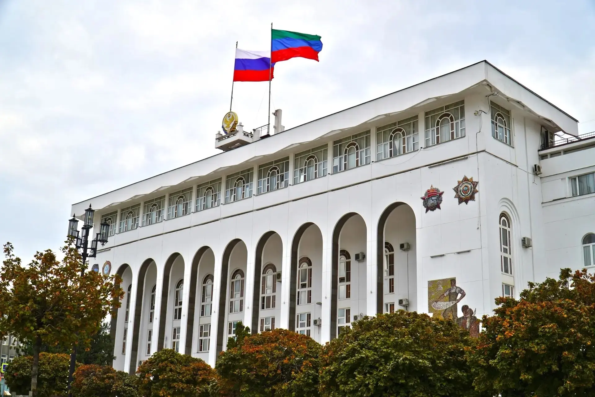 Кабмин РД объявил 15 сентября нерабочим праздничным днем