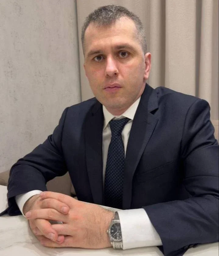 Магомед Валихов покинул пост заместителя министра здравоохранения РД