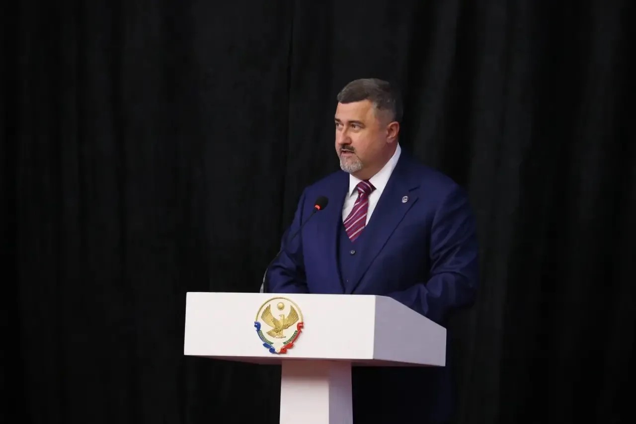 Врио Главы РД Фёдор Щукин поздравил дагестанцев с Днём народного единства!
