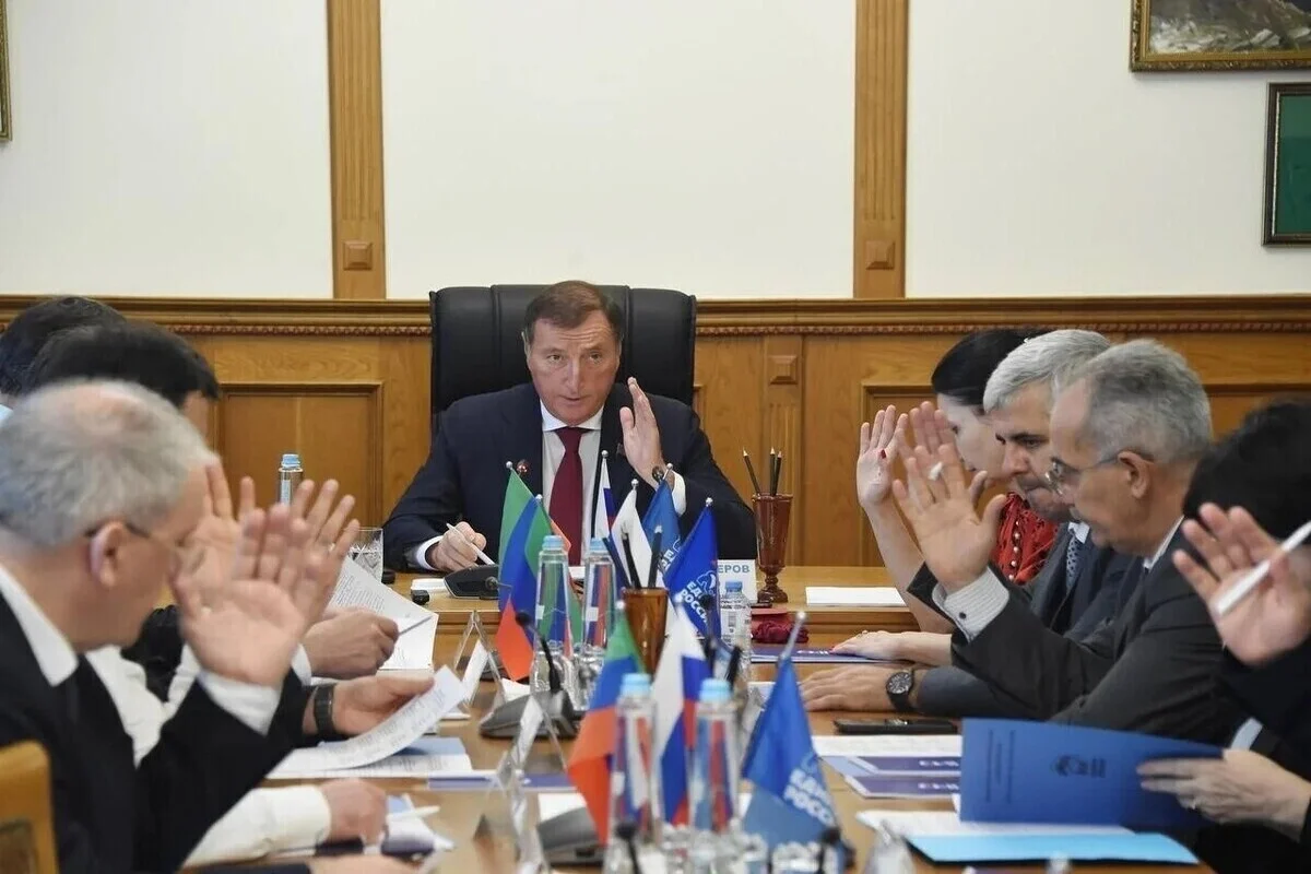 Керимова предложили на должность сенатора от Республики Дагестан