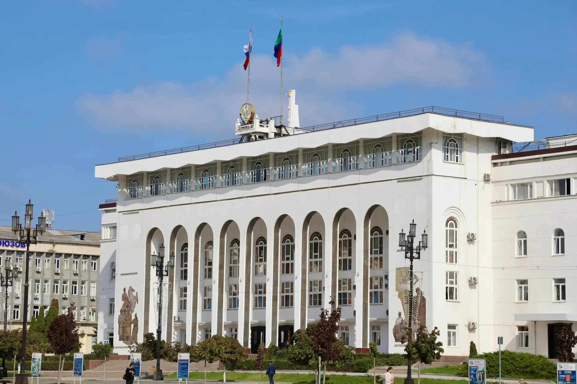 Магомед Рамазанов освободил от исполнения обязанностей представителей РД в нескольких регионах