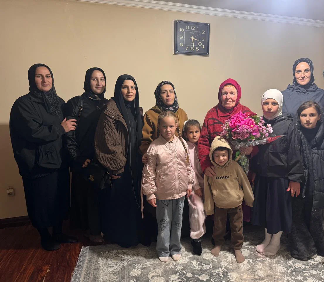 Теплая встреча в День пожилых людей