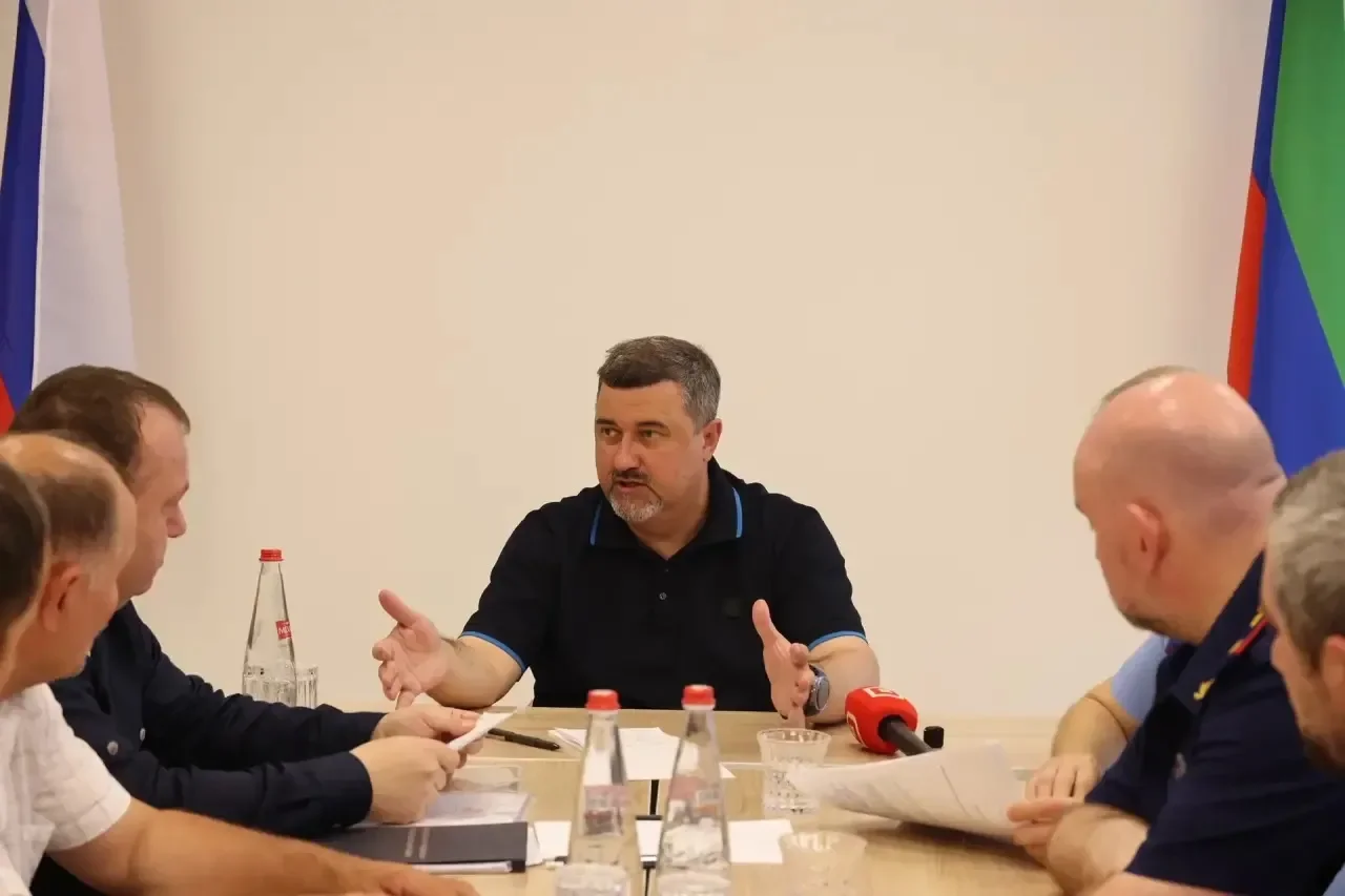 Врио Главы РД Фёдор Щукин провел совещание по вопросам восстановления Хасавюртовского района после паводков