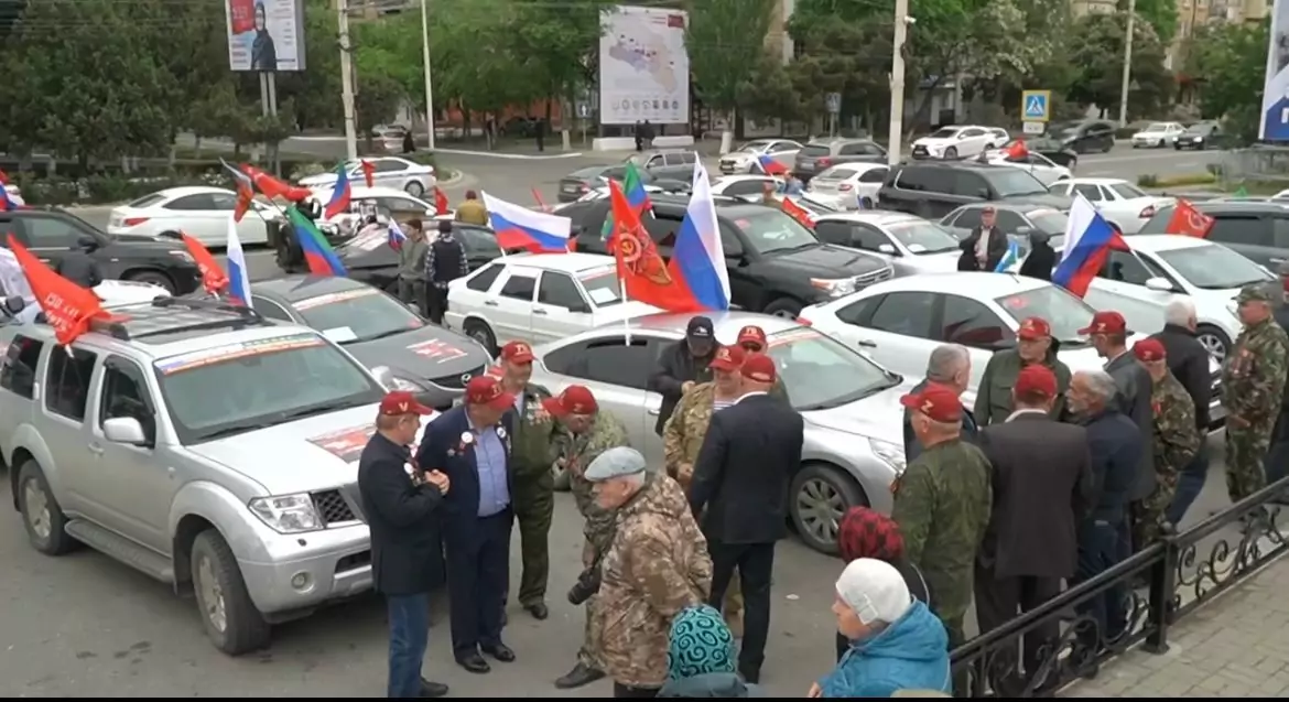 В Каспийске митингом финишировали республиканский автопробег «Россия – наш общий дом»