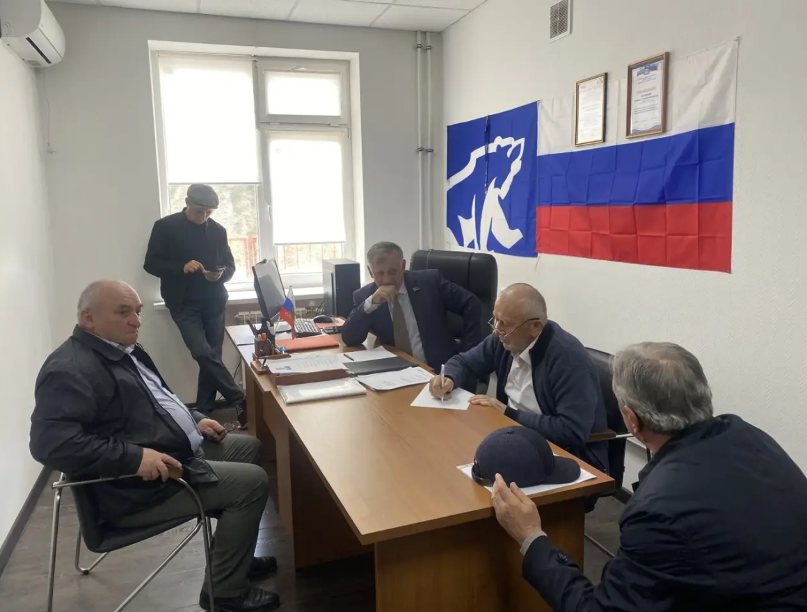 Шафи Абдуллаев принял жителей Рутульского района
