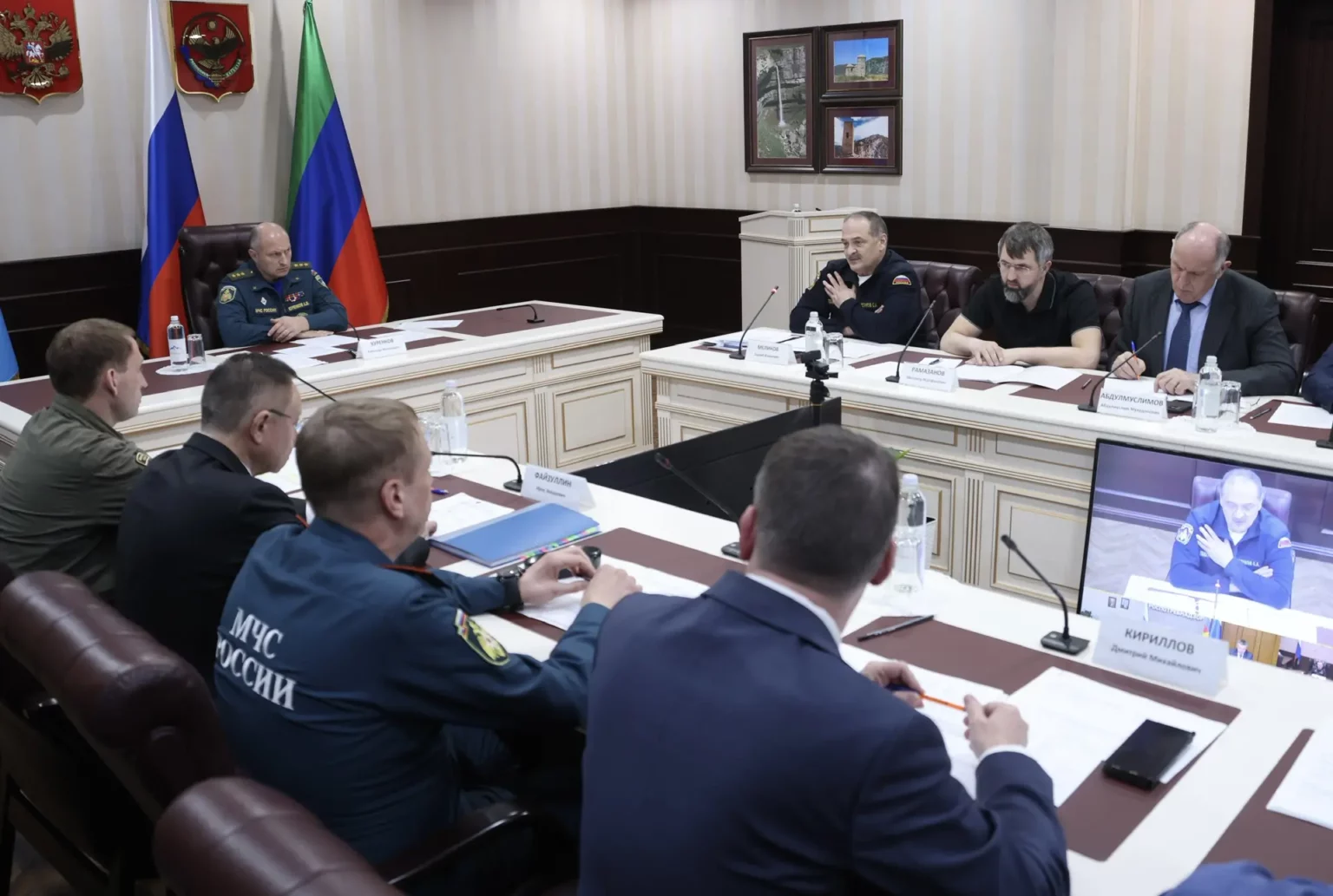 Глава кабмина РД принял участие в заседании Правительственной комиссии по ликвидации ЧС
