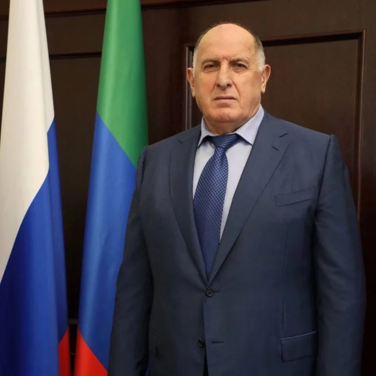 Глава кабмина РД поздравил дагестанцев с Днем органов местного самоуправления