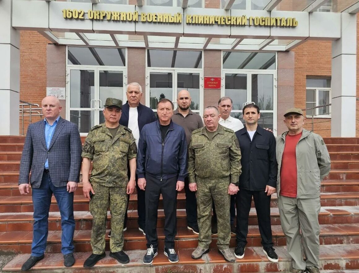 Спикер парламента РД посетил военный госпиталь Минобороны РФ в Ростове-на-Дону