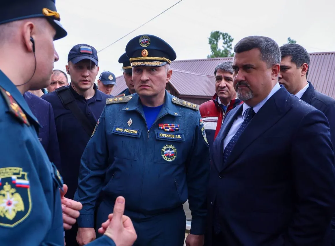Александр Куренков и Фёдор Щукин побывали на месте обрушения многоквартирного дома в Махачкале