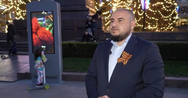На главной площади Махачкалы появились интерактивные киоски памяти