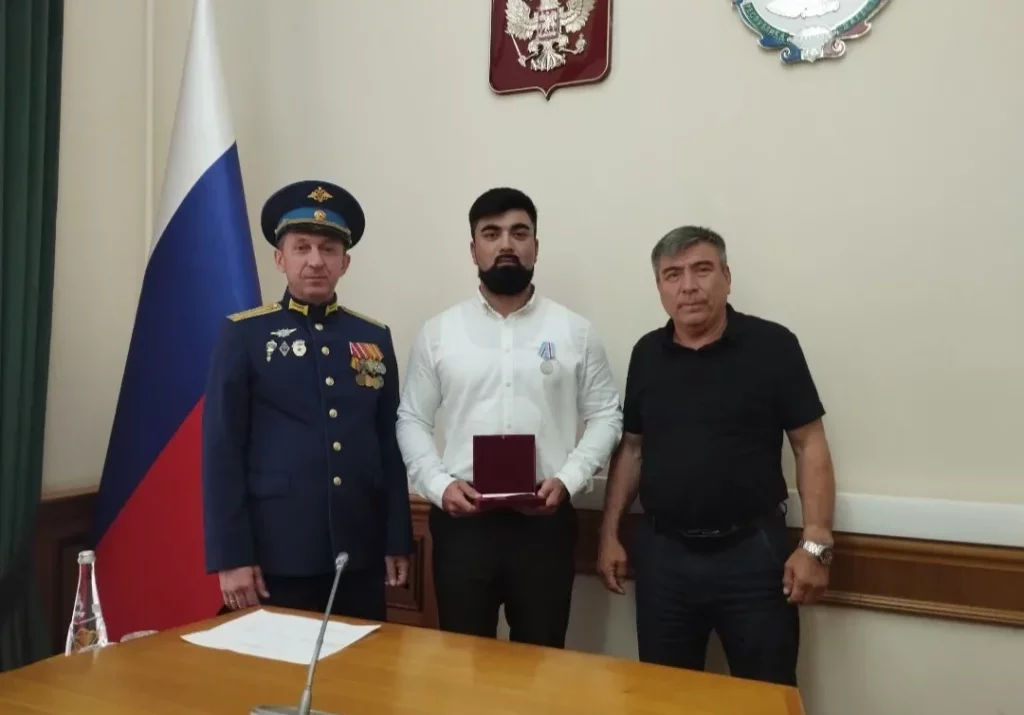Офицерская доблесть участника СВО Алимхана Моллаболганова